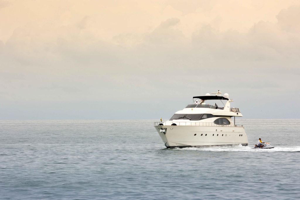 What First-Time Renters Should Know About Yacht Rental Dubai Marina Price