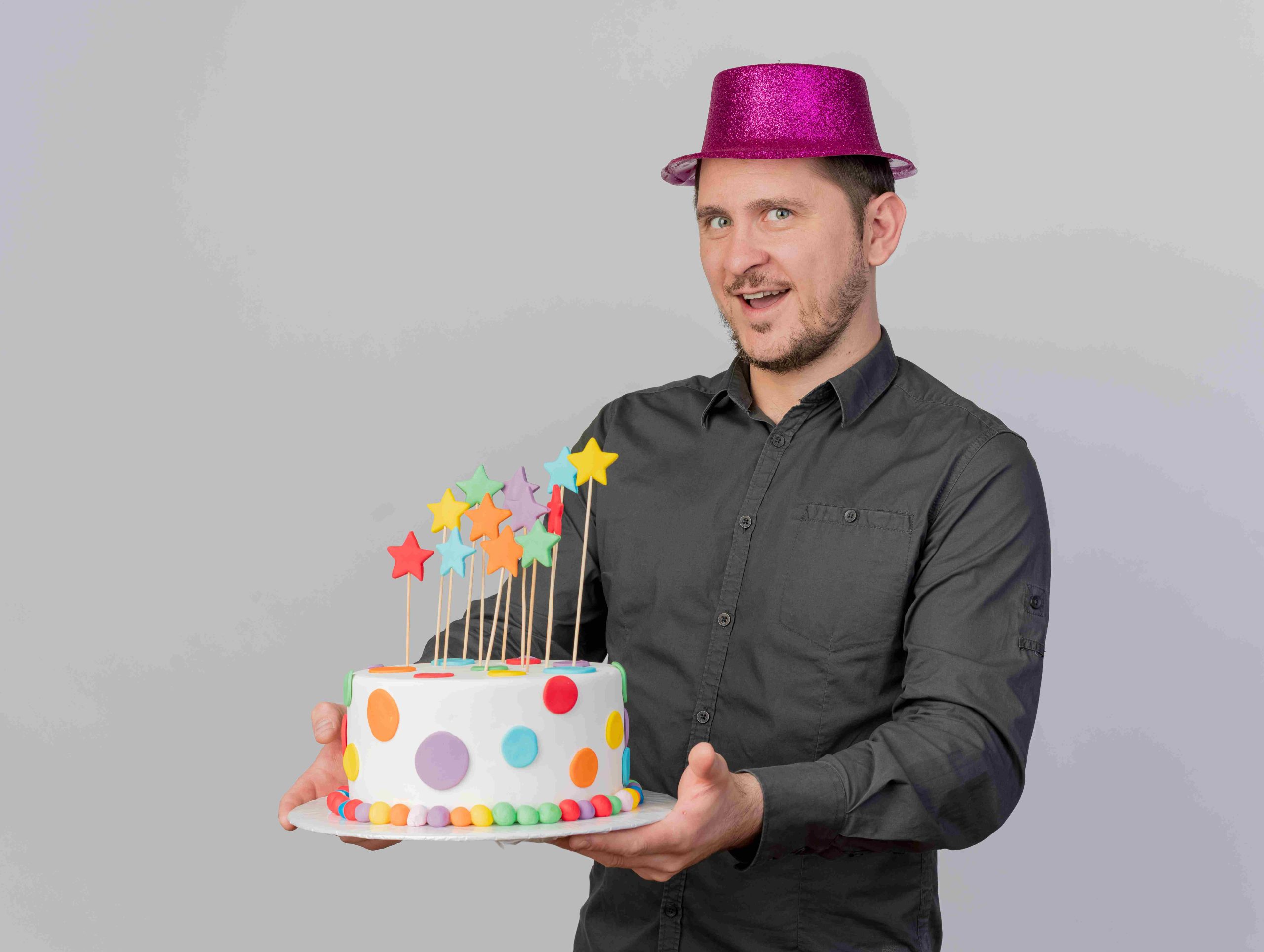 From Sports to Suits: Adult Male Birthday Cake Themes That Impress: